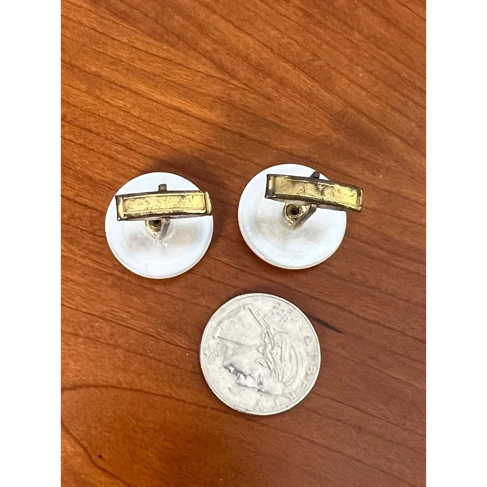 Vintage Men Chess Knight Cufflinks Gold Tone White Pearlescent Round Formal Wear